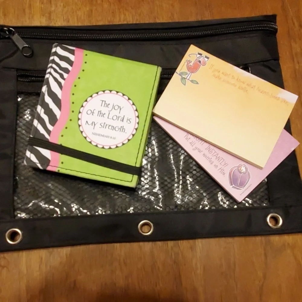 ✏👝🗒 Binder pencil bag & notepads